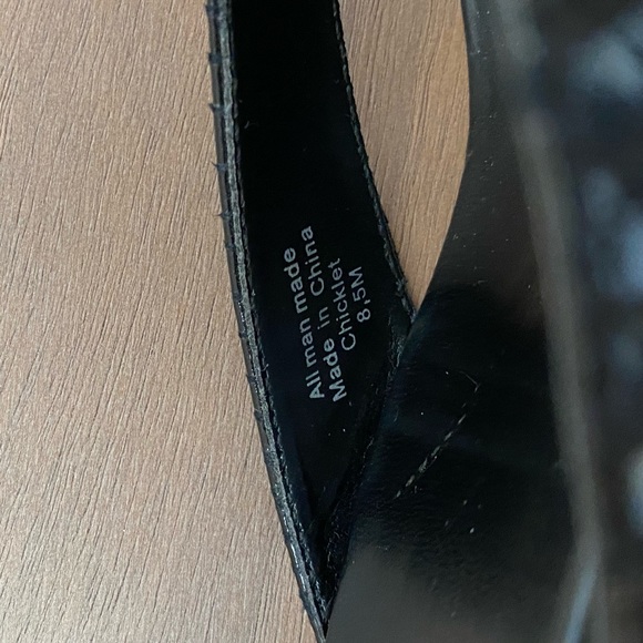 Wedge Sandals - Size 8.5 - Picture 4 of 4